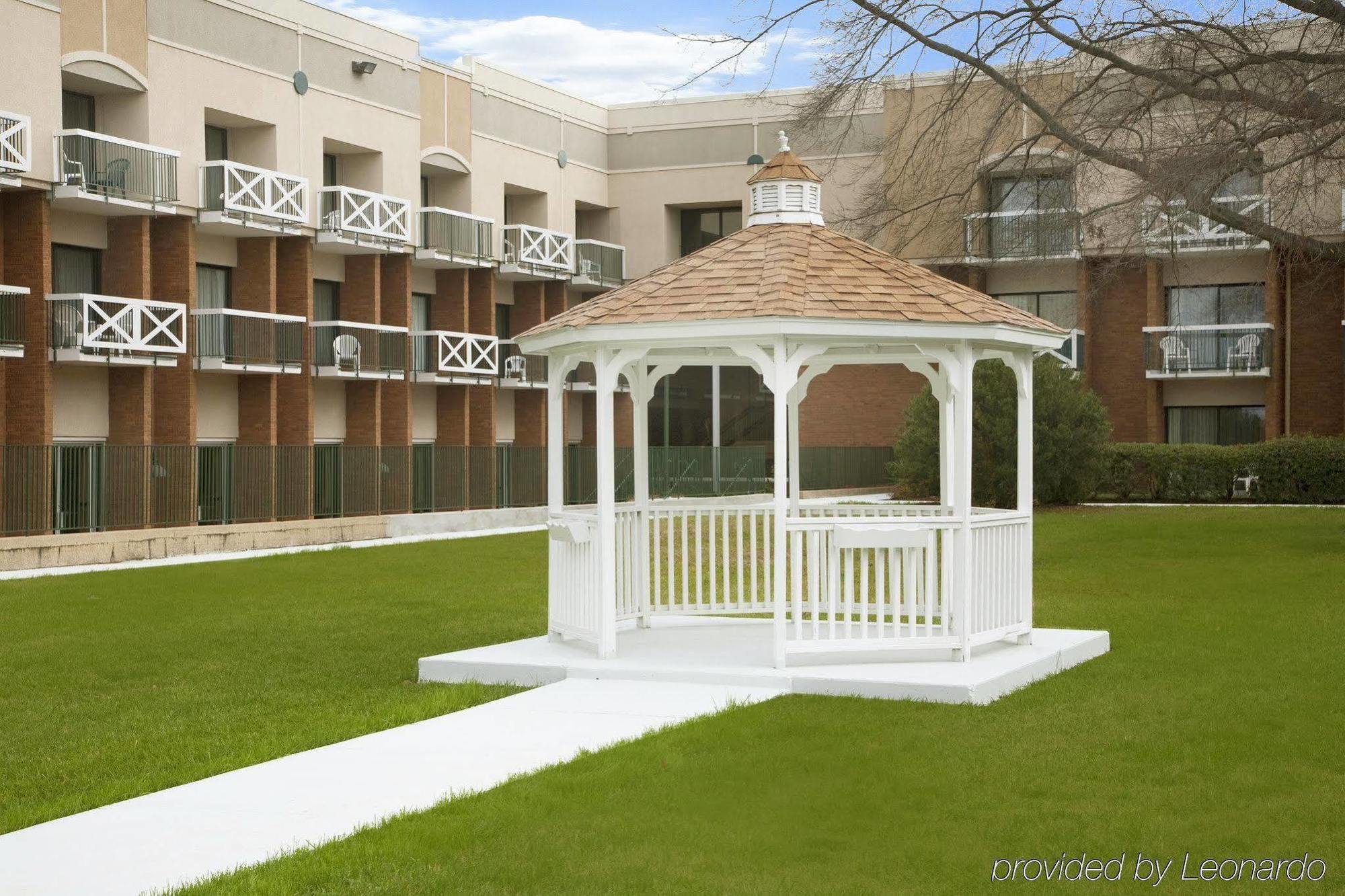 Fredericksburg Hospitality House Hotel エクステリア 写真